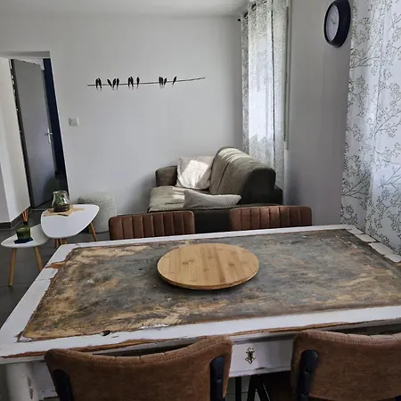 Maison Aux Portes Des Garrigues בית נופש *