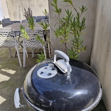 Maison Aux Portes Des Garrigues בית נופש