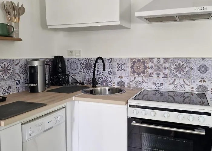 Holiday home Maison Aux Portes Des Garrigues Nimes